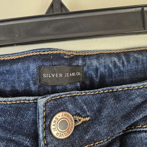 Silver Jeans Plus Boyfriend Cropped Jeans Size 18 L29 Distressed - Picture 4 of 7